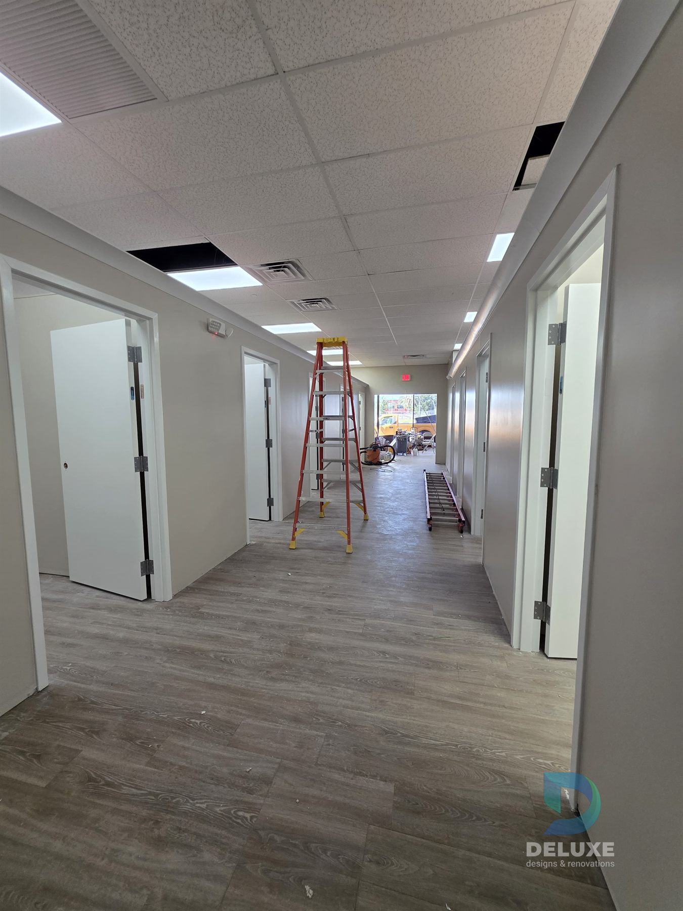 Zoom Tan Casselberry commercial buildout project photo 16