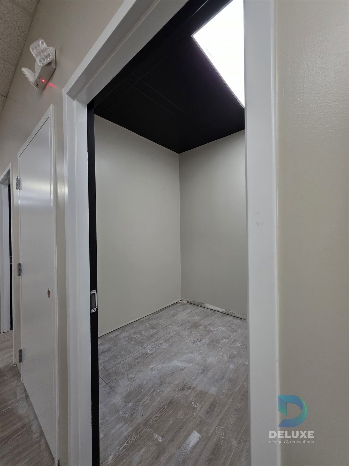 Zoom Tan Casselberry commercial buildout project photo 17