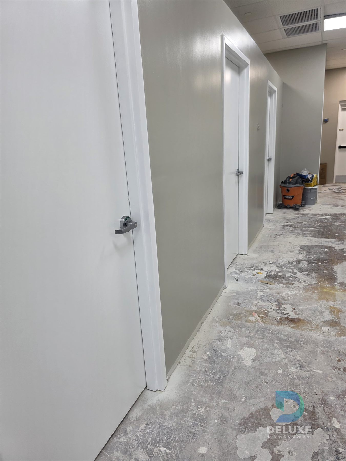 Zoom Tan Casselberry commercial buildout project photo 26