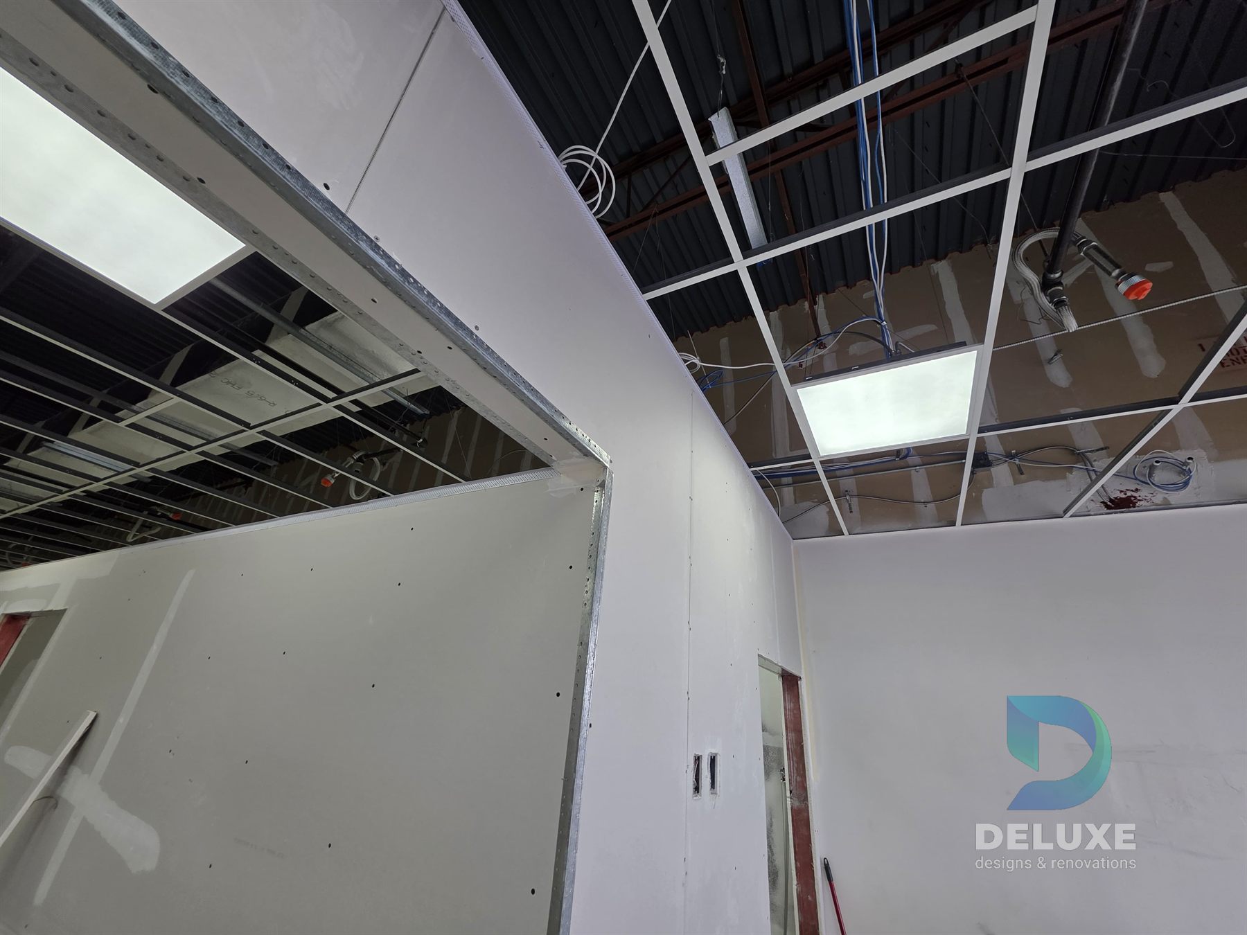 Zoom Tan Windermere commercial buildout project photo 7